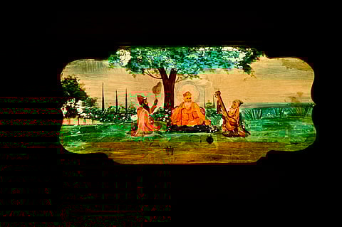 Glass painting at the gallery