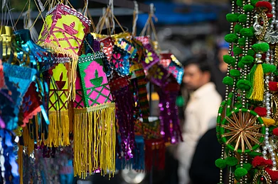 Shutterstock : There are several places in Delhi where one can shop for Diwali