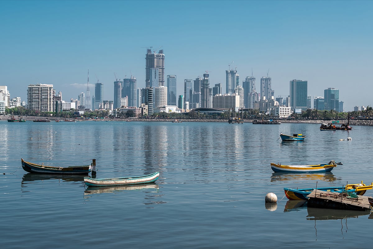 R.M. Nunes/Shutterstock : A daytime view of Mumbai