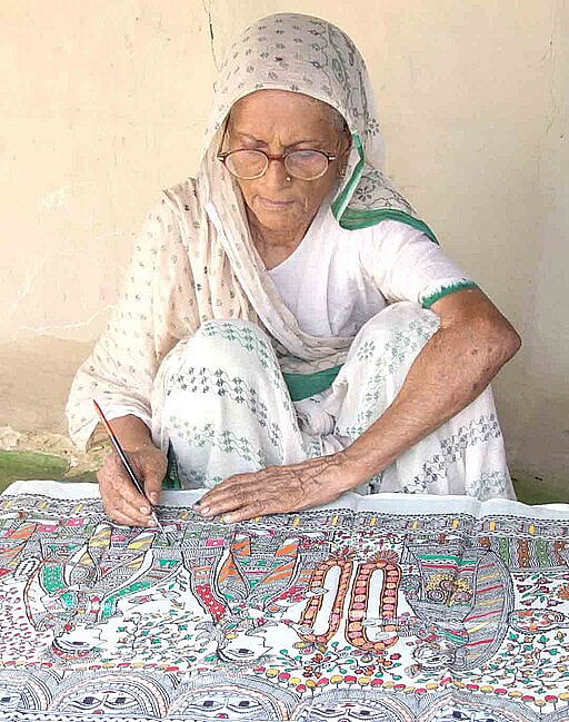 Veteran Madhubani artist Mahasundari Devi at work