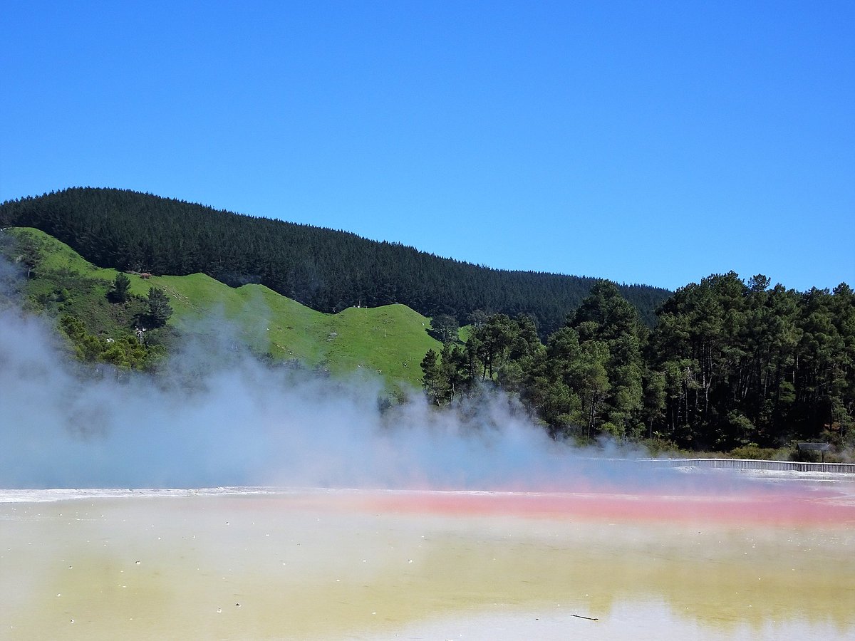 Geothermal walks are popular among tourists