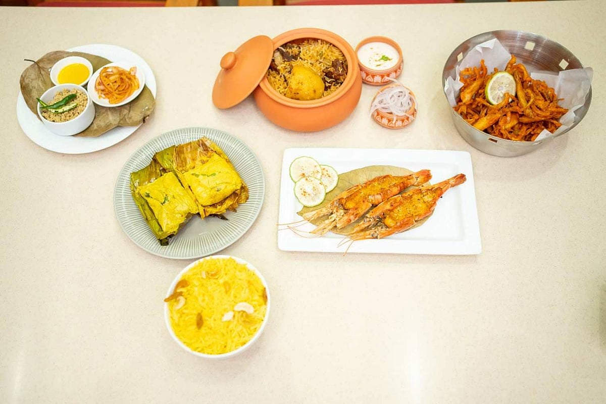 The menu at 6 Ballygunge Place pays tribute to various delights, featuring an array of chops, cutlets, and singaras