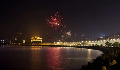 Vishal More/Shutterstock : Diwali fireworks at Marine Drive