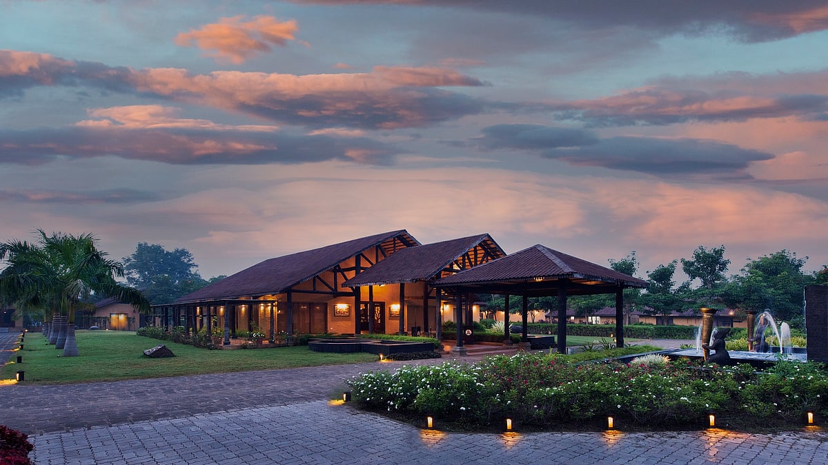 The WelcomHeritage Tadoba Resort and Spa has a swimming pool, spa and a conference room, making it an ideal vacation spot