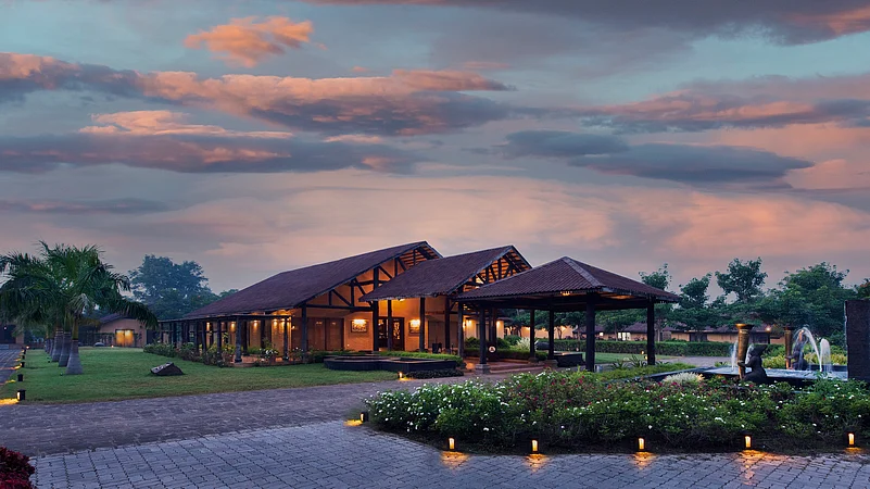 The WelcomHeritage Tadoba Resort and Spa has a swimming pool, spa and a conference room, making it an ideal vacation spot