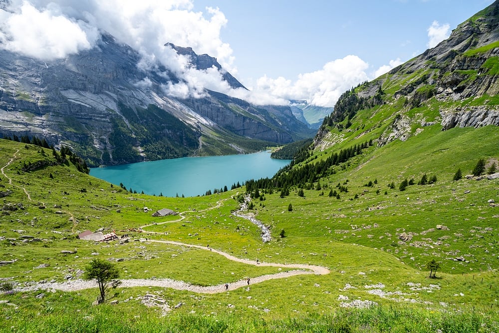 Hiking trail along the Oeschinensee Lake 