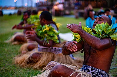 Shutterstock : Fijian people performing a cultural dance