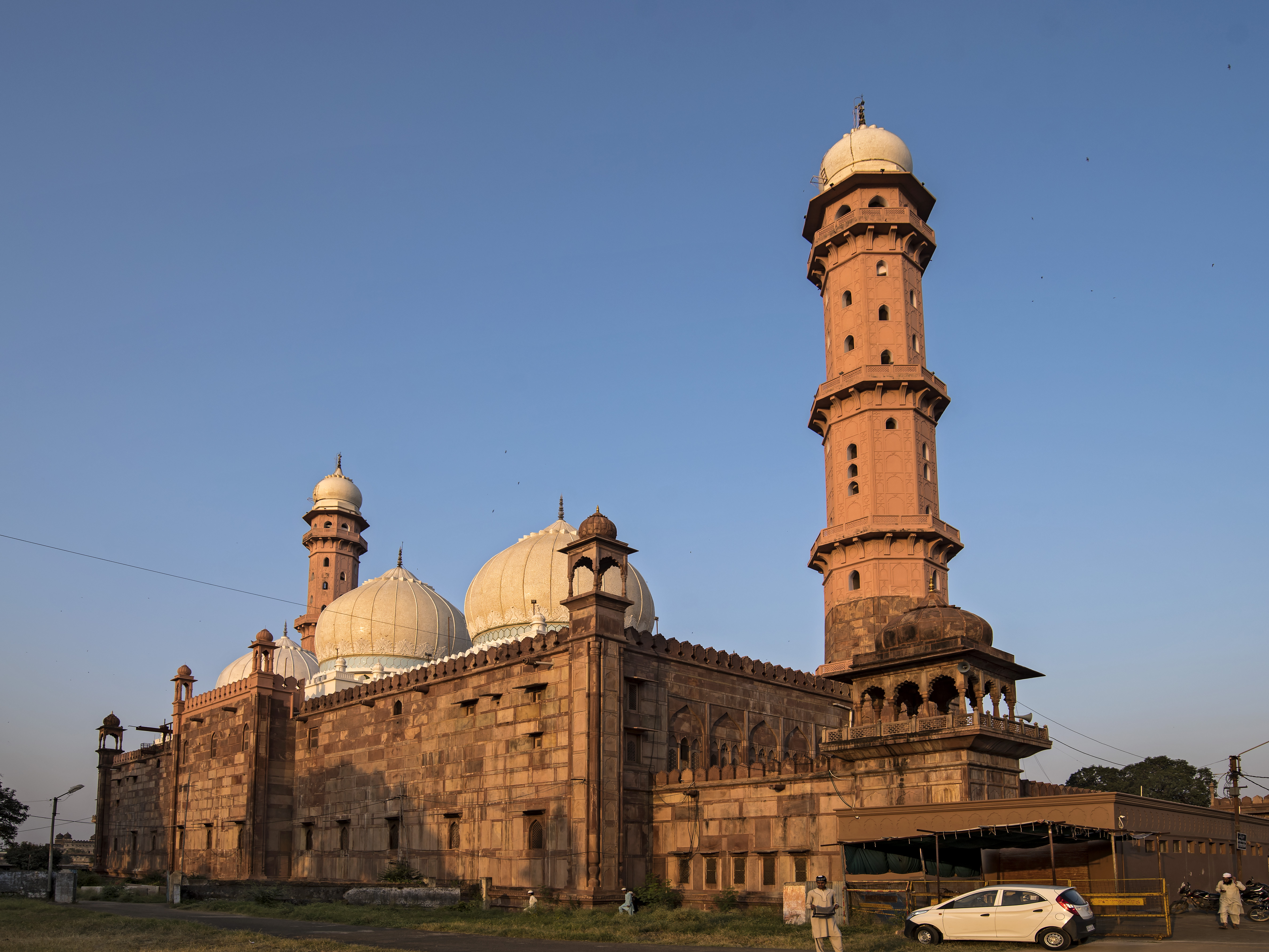 Taj-ul-Masjid, one of the largest mosques in India
