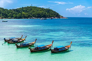 Shutterstock.com : These five beautiful beaches near Bangkok offer a perfect combination of natural beauty and leisure activities