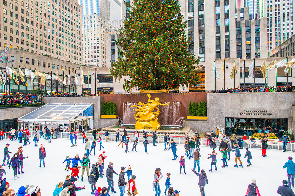 Alexander Image/Shutterstock : Ice skating on The Rink under the Rockefeller Center Christmas tree is one of New York’s quintessential winter activities