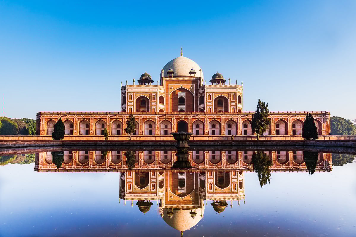 A view of the magnificent Humayuns Tomb, Delhi