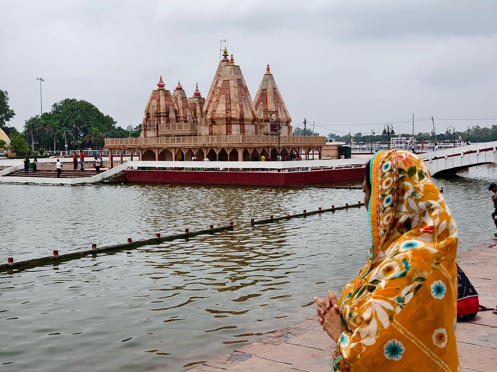 Brahmsarover Temple in Kurukshetra, Haryana 