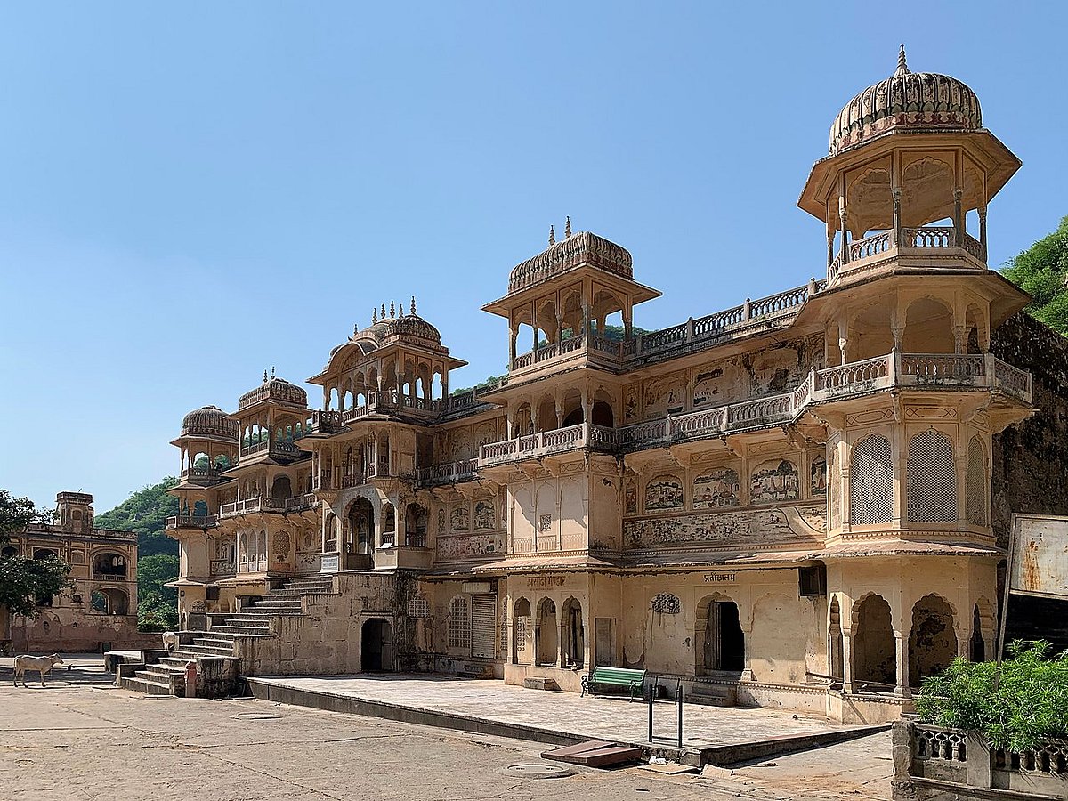Shri Gyan Gopal Ji Temple in Galtaji