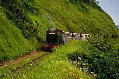 Anujeet Ghatak/Shutterstock : The toy train connecting Matheran with Neral weaves its way through the ghats of Matheran hills