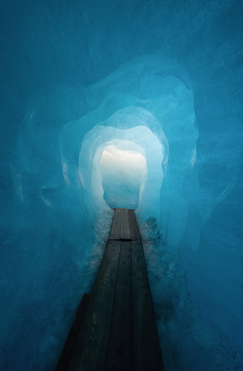 This grotto runs 100 m deep into the dazzling Rhône Glacier, the source of the Rhône River