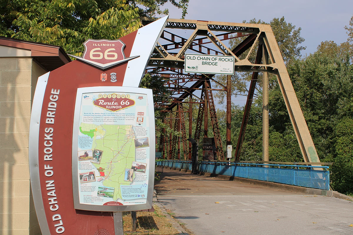  Old Chain of Rocks Bridge