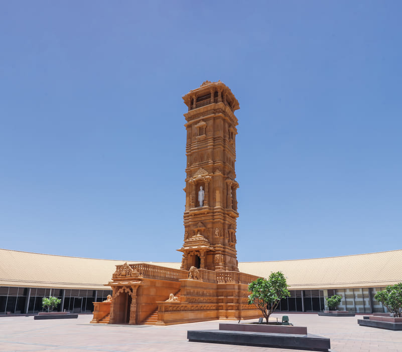 The museum features over 30 galleries, blending ancient Jain teachings with cutting-edge technology