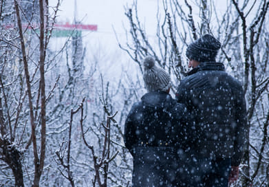 V Parthiban/Shutterstock : North India’s biting cold means thermals, fleece jackets, waterproof outer layers, hats, gloves and insulated boots are necessary to keep warm