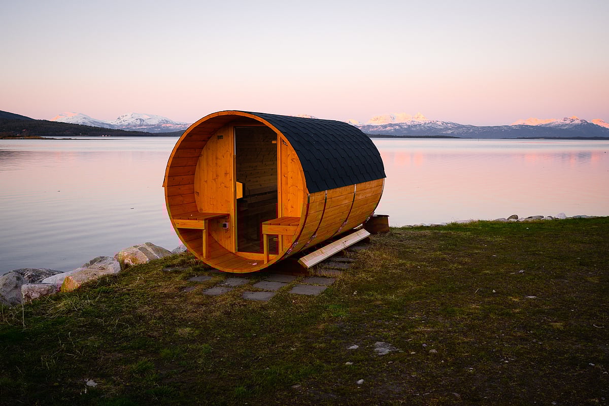 kasakphoto/Shutterstock : A wooden sauna in Troms county, Finland
