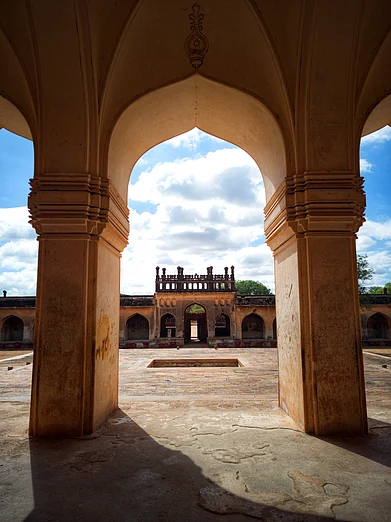 Shutterstock : Inside the iconic Gandikota Fort