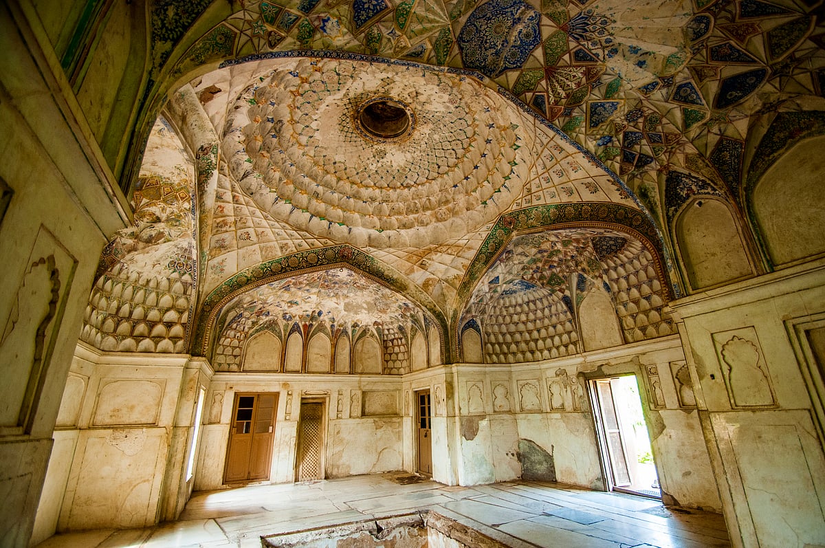 Interior of Shahi Hamam built for Shah Jahans wife, Begum Mumtaz Mahal, in the Shahi Qila, Burhanpur