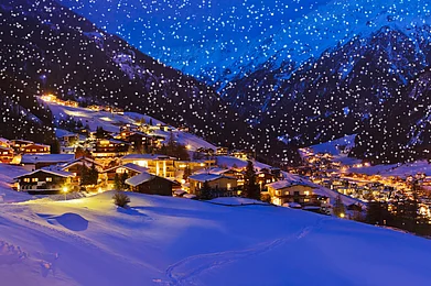 Shutterstock : A night at Sölden