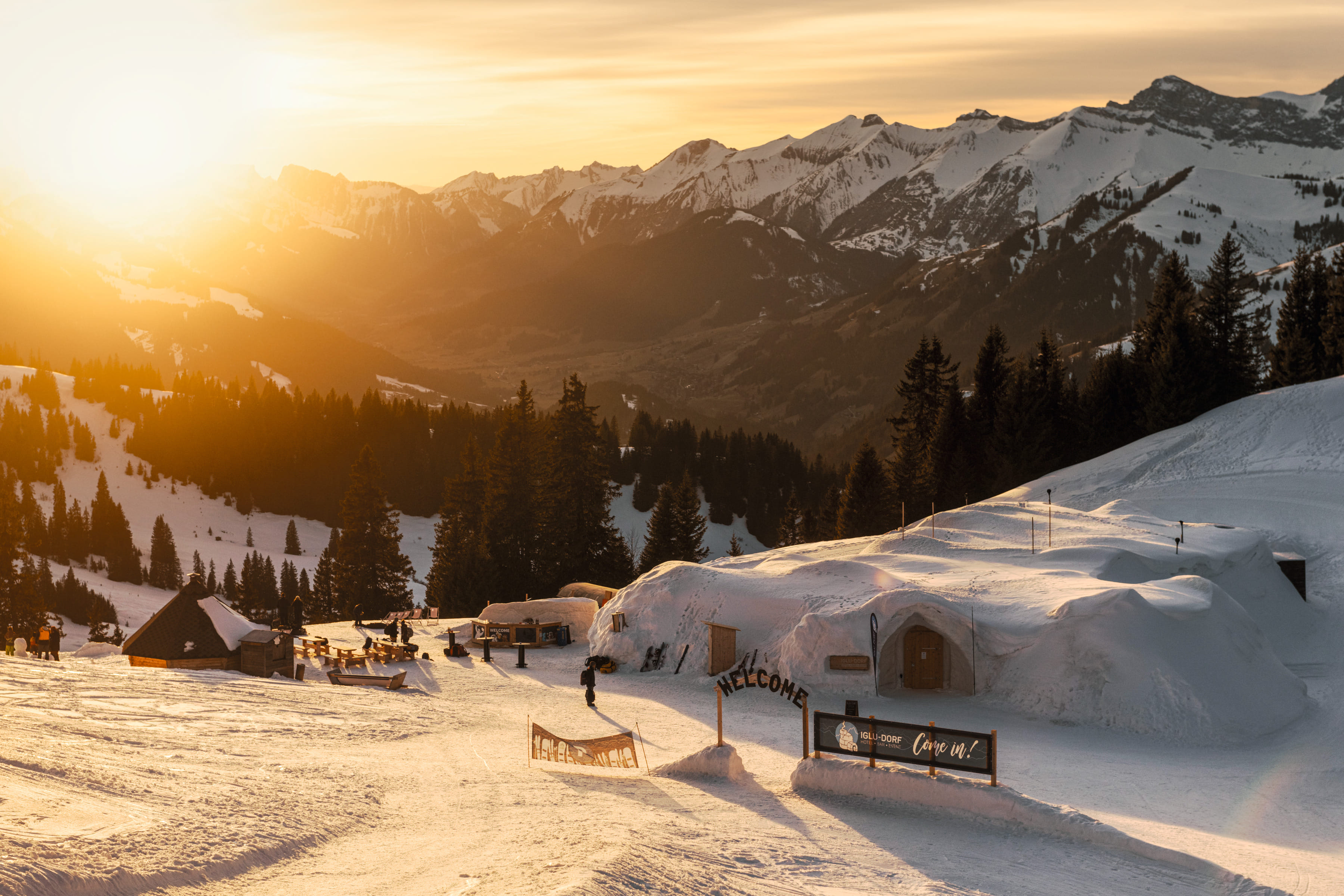 Igloo-building workshops are offered in popular resorts like Zermatt and Gstaad, where you can also stay overnight in your very own snow shelter