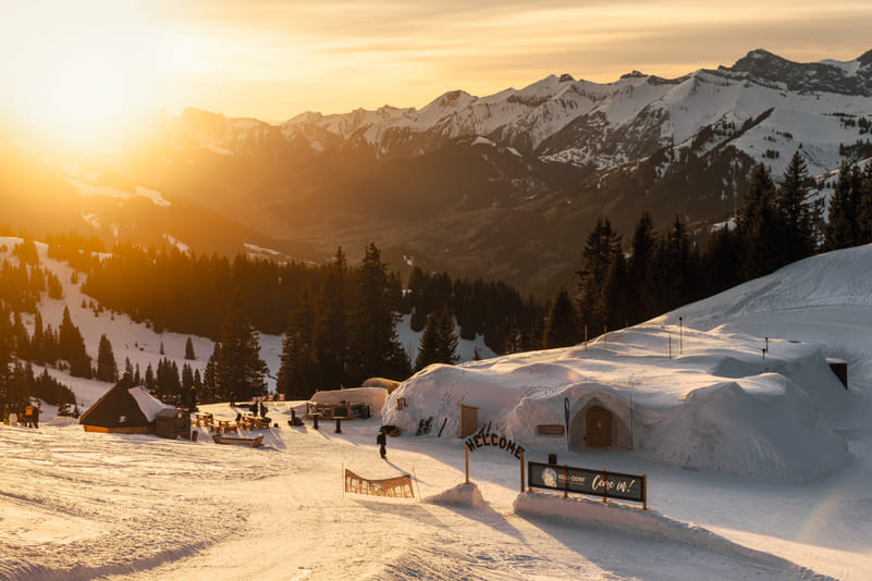 Igloo-building workshops are offered in popular resorts like Zermatt and Gstaad, where you can also stay overnight in your very own snow shelter