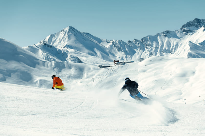 Switzerlands world-renowned ski resorts are a must-visit for any winter sports enthusiast