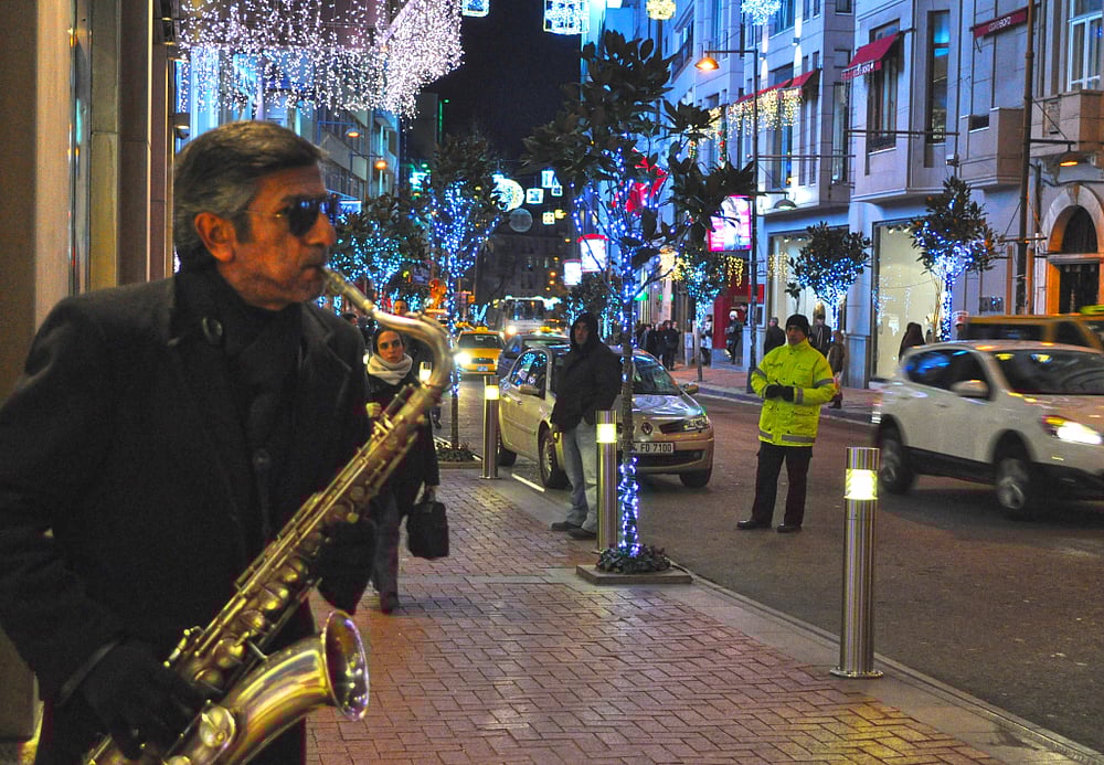 Street musician plays the sax at Nisantasi