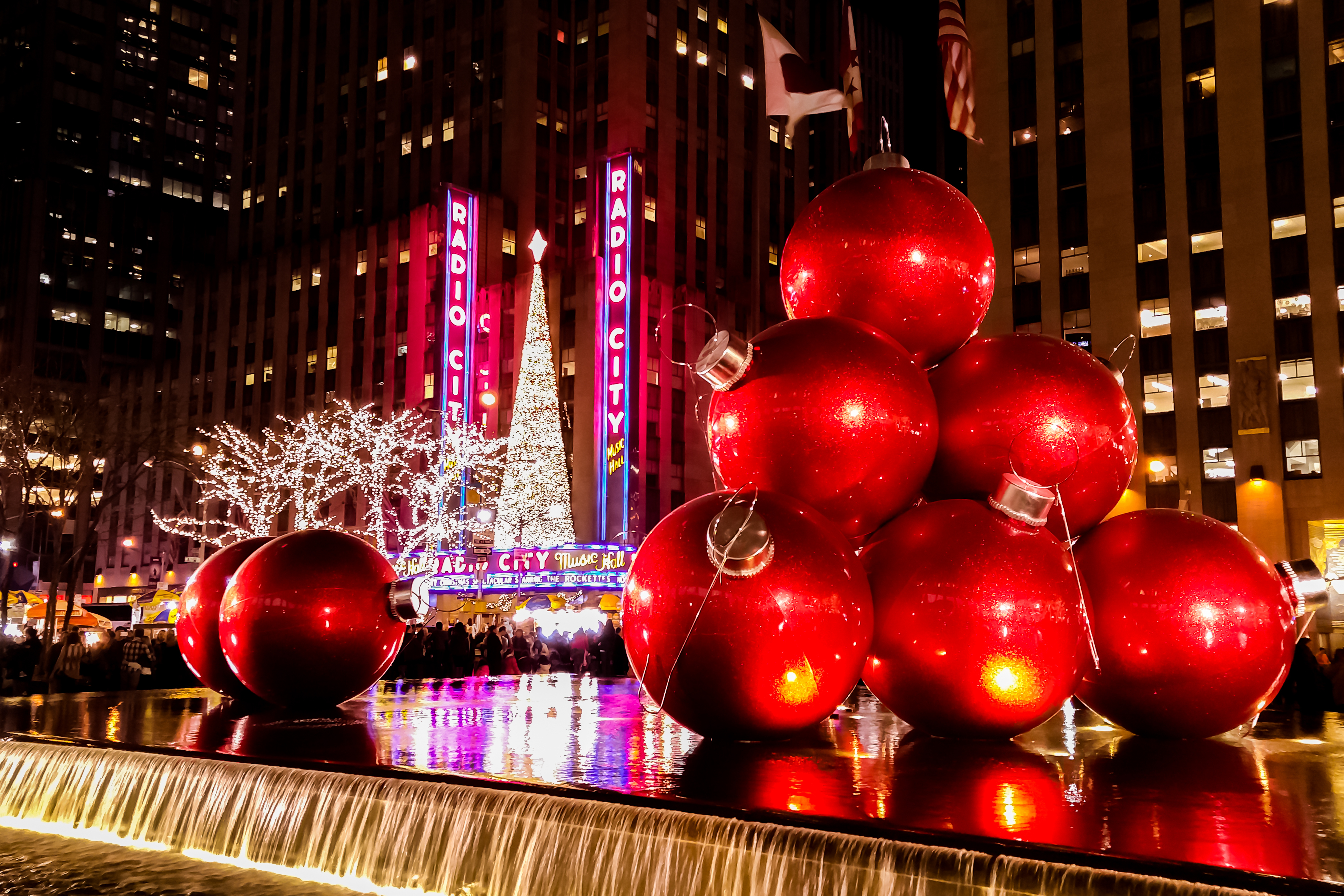 New York comes alive during Christmas every year