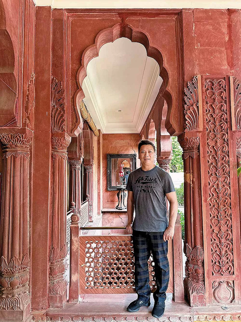 Wong at Narendra Bhawan, Bikaner