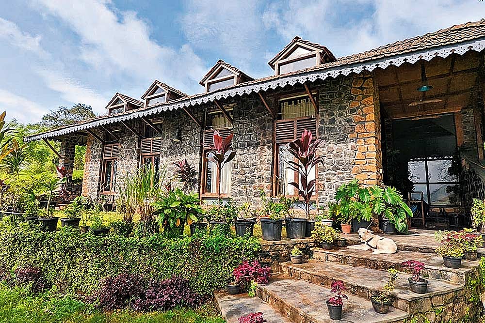 130, Awata is a remote farmstay 54 km away from Nashik