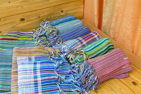 Peshtemals dry faster than thicker towels