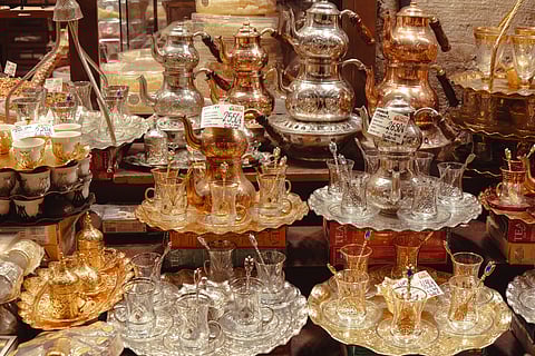 Çaydanlık and ince belli for sale at İstanbul’s Grand Bazaar 