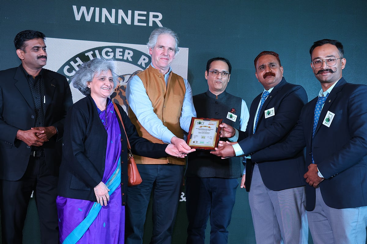 Pench Tiger Reserve received award for Kailash Shankhala Visitor Friendly Wildlife National Park of the year 2024