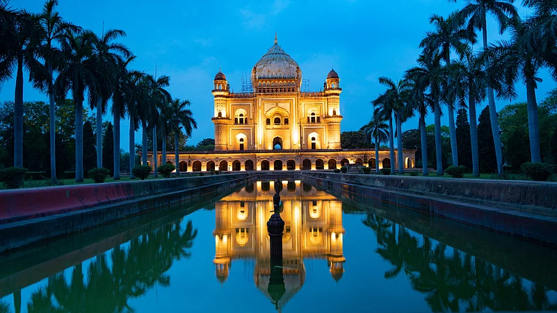 A look at the Safdarjung Tomb