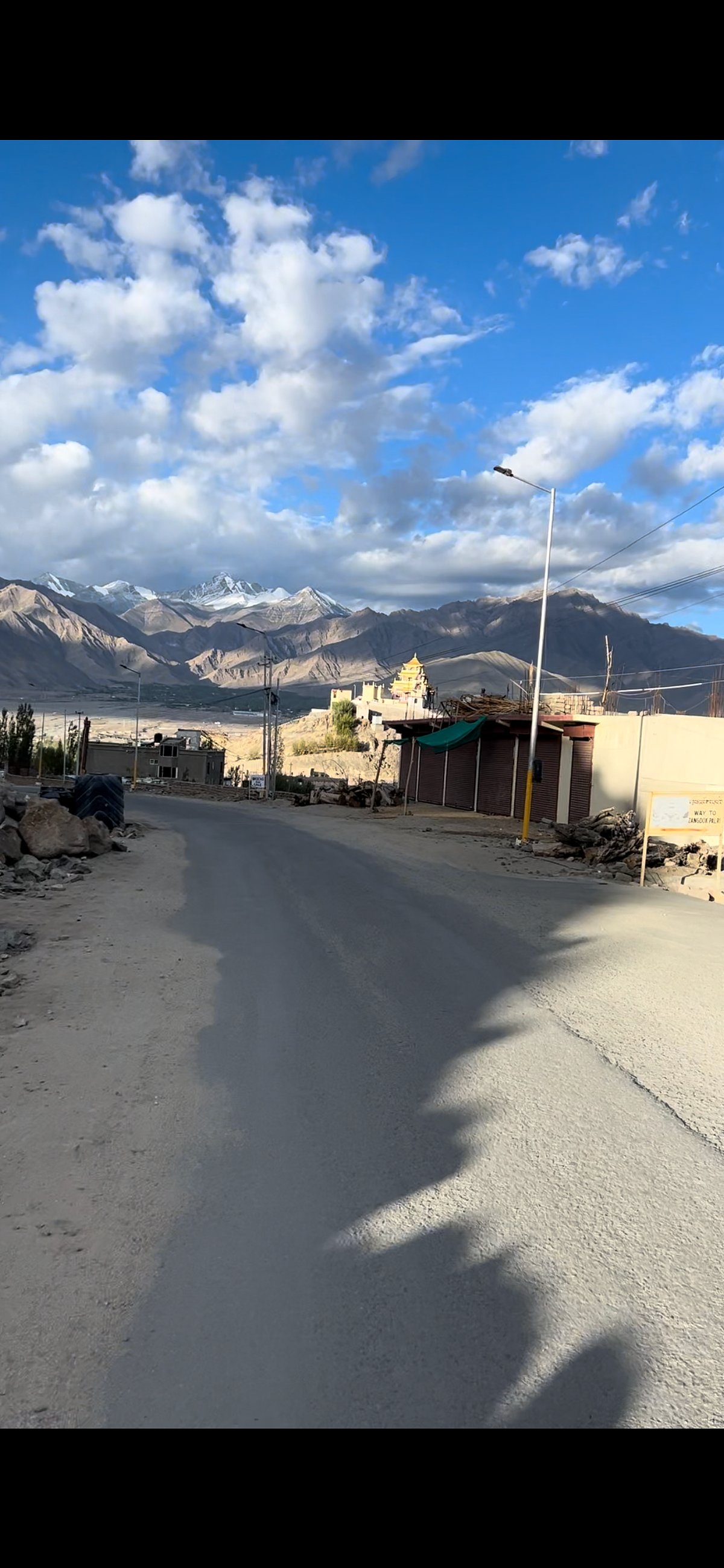 If you are driving to Saboo from Leh, youll find this Mars-like hill town on your left-hand side