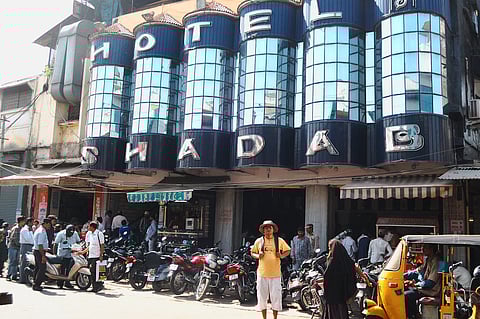 A tourist in front of Shadab