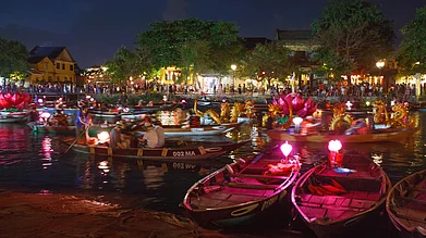 bfwhsm3/Shutterstock : A night boat ride in Hội An, Vietnam