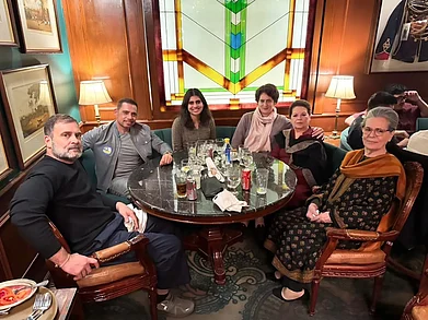 Rahul Gandhi/Instagram : Rahul Gandhi enjoys a family lunch at Kwality Restaurant in Delhi