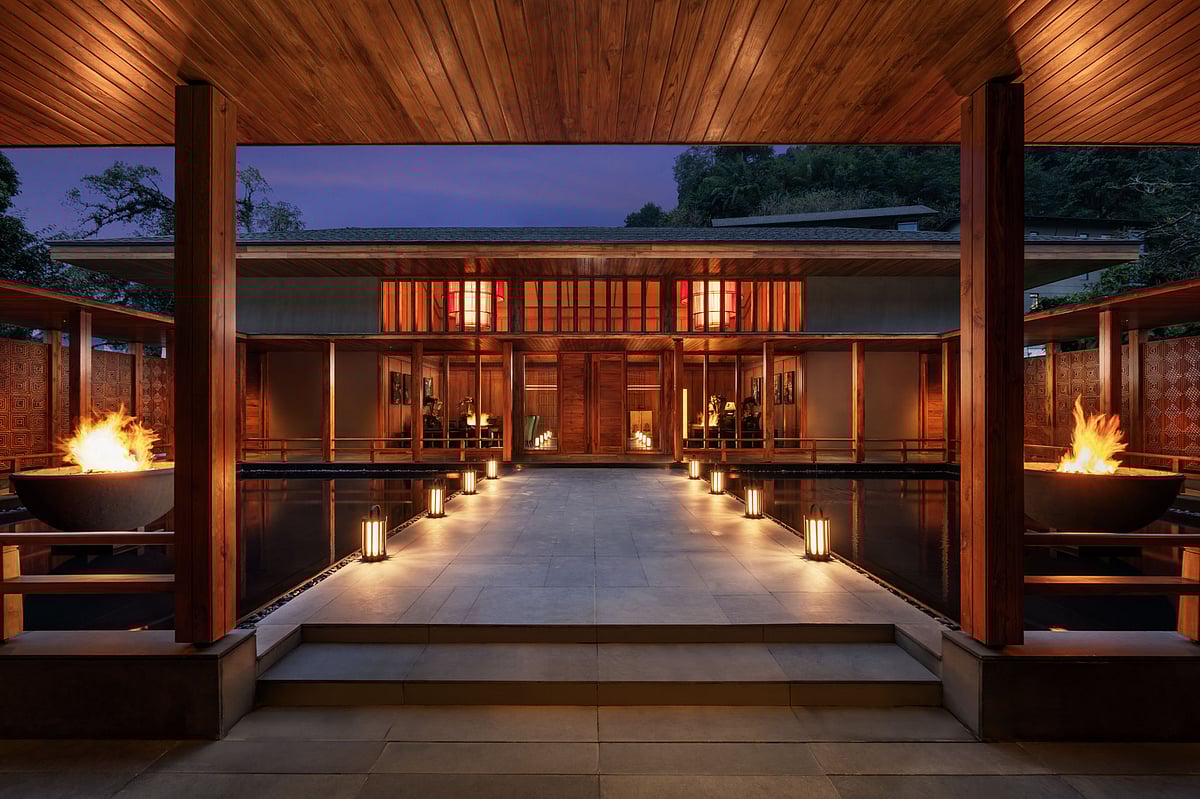 The courtyard at Taj Guras Kutir