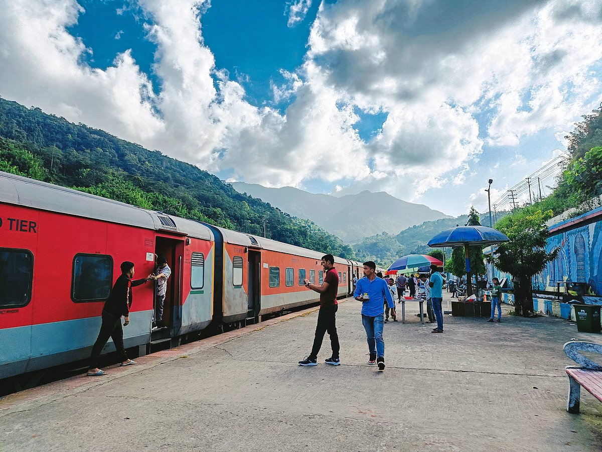 The Barak Valley Express used to travel between Lumding and Silchar with a stop at Haflong Railway Station