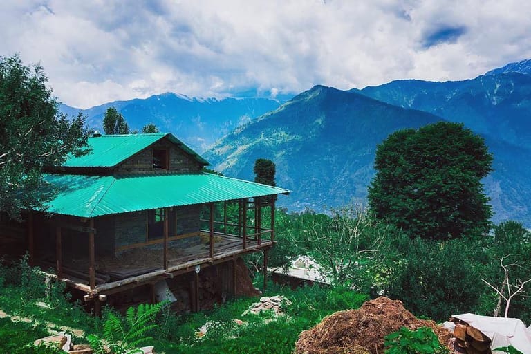 The charming Himalayan village of Rumsu is located about 3 to 4 kilometres from the town of Naggar - kailashrathtreks/Instagram