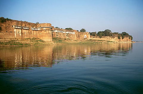The majestic Allahabad Fort