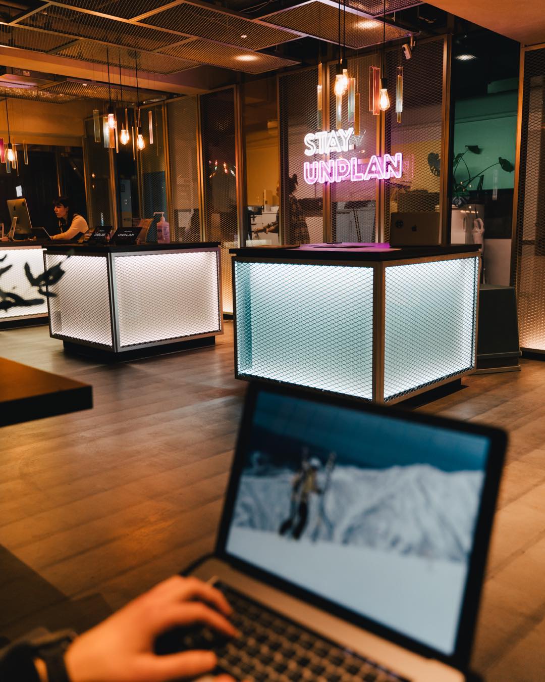 Downtown neon light vibes