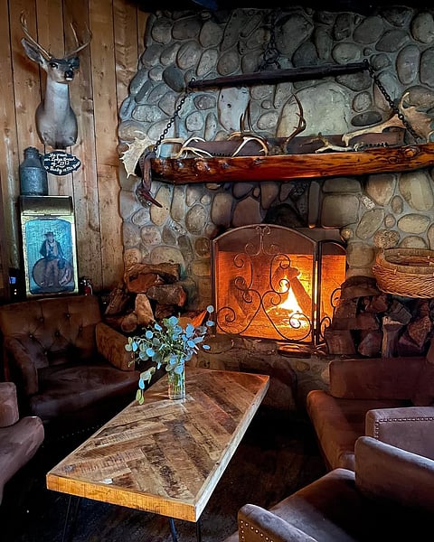 Inside the Ojai Deer Lodge