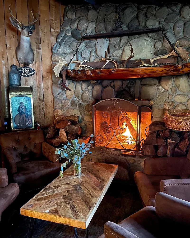 Inside the Ojai Deer Lodge