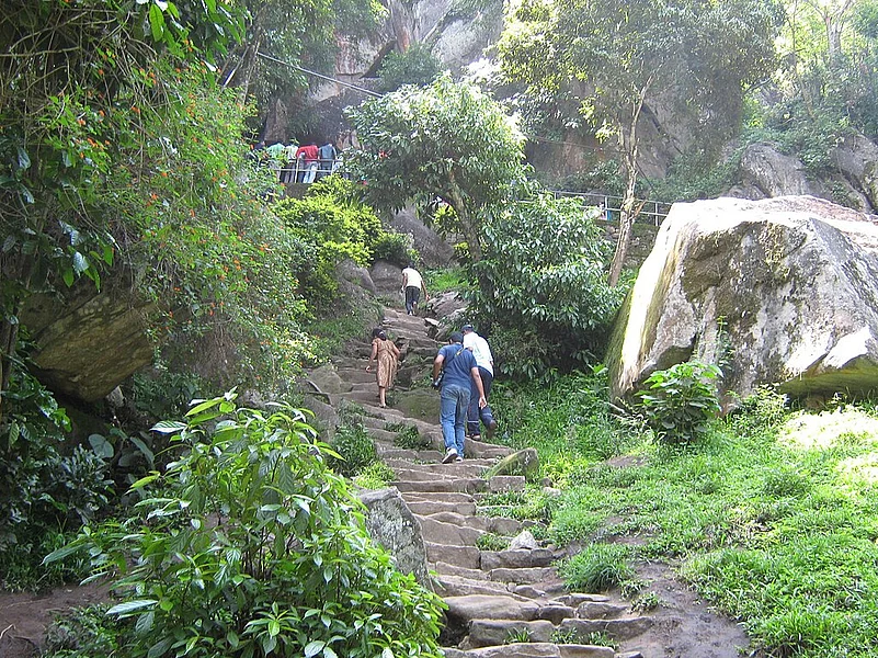 Way to the caves