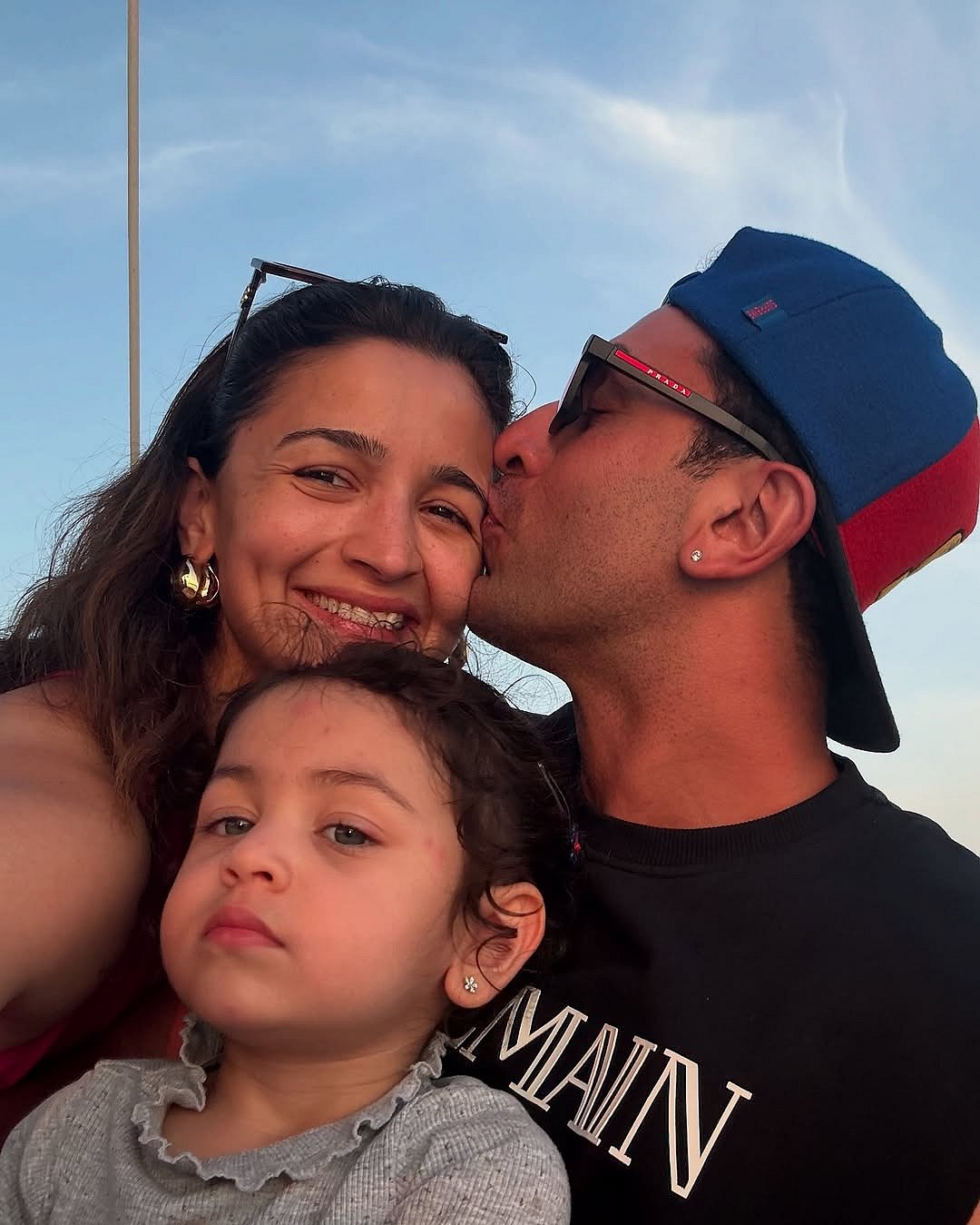 aliaabhatt/instagram : Ranbir and Ali with their child in Thailand